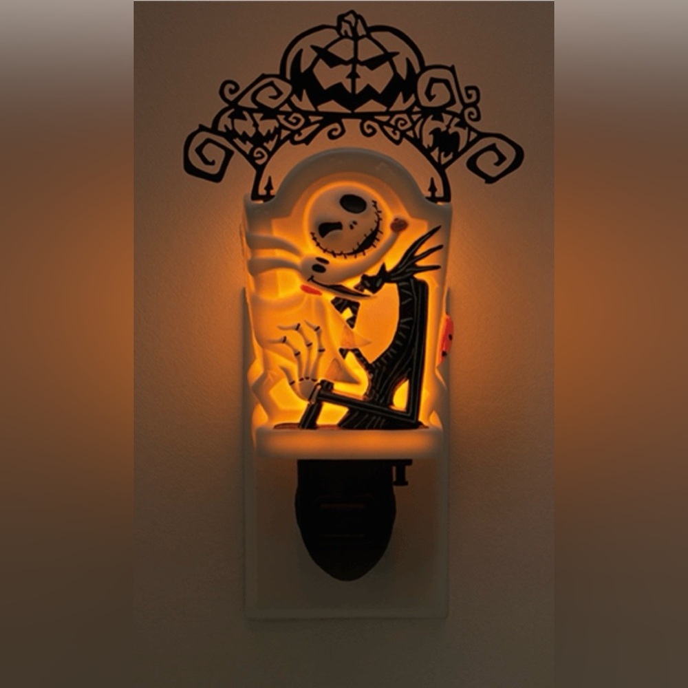 Nightmare Before Christmas Jack Skellington Scentsy Mini Warmer - Picture 2 of 5